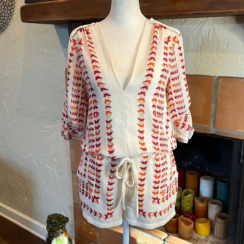 BCBGMAXAZRIA Soren Three-Quarter-Sleeve Arrow-Print Jumpsuit, size XXS!